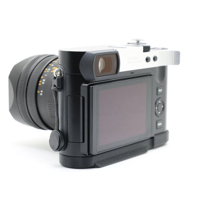 Hand Grip for Leica Q3 / Q3 43 with Finger Loop Socket / Apple Airtag Socket / Arca Swiss Dovetail